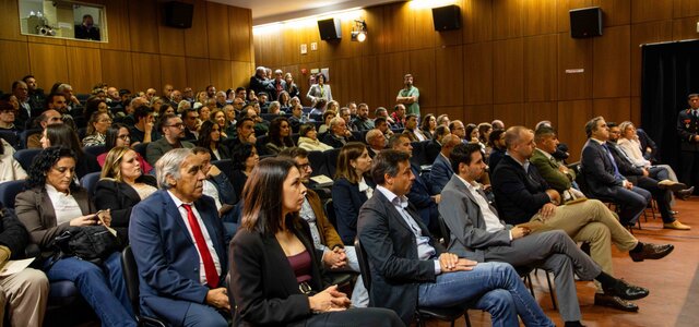 img_9348_enhanced_nr