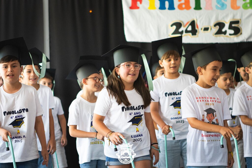 4H8A2204