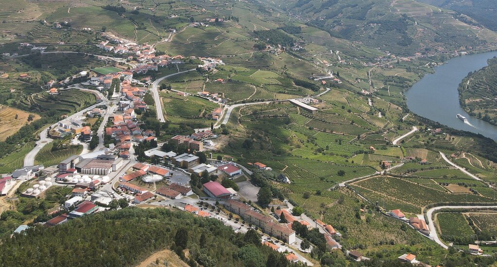 Autarquia isenta pagamento de rendas a comerciantes e habitações sociais 