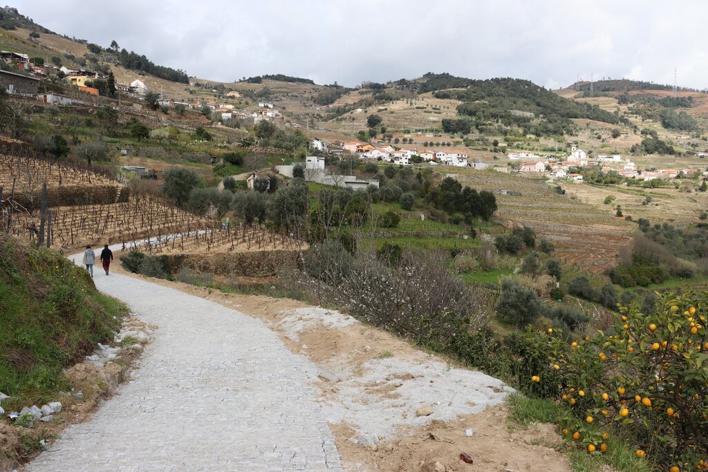 Autarquia pavimentou e reparou três vias municipais e vai iniciar outras cinco intervenções