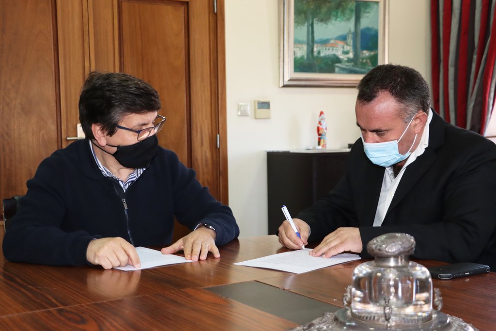 Assinado contrato de empreitada para o Miradouro do Imaginário