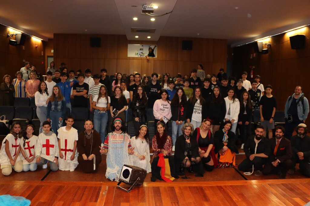 «Auto da Barca do Inferno» leva alunos ao Teatro