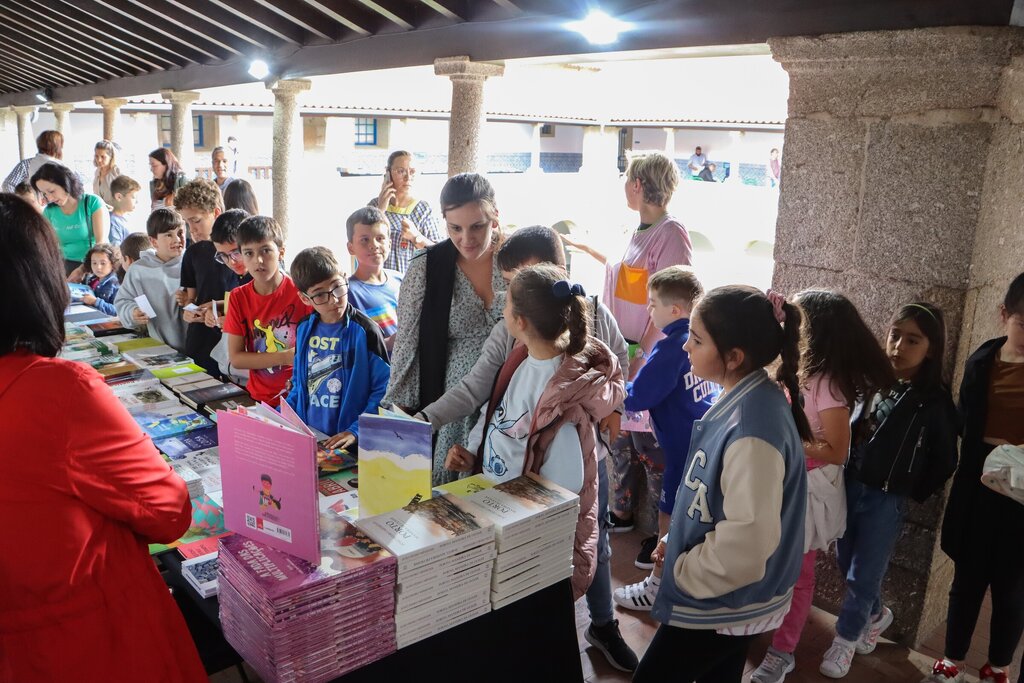 ‘Mostra do Livro’ arranca com dia dedicado às crianças