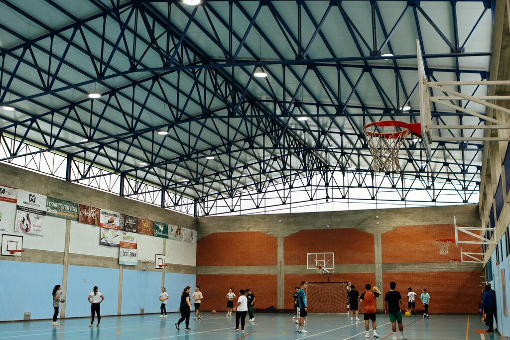 Pavilhão Gimnodesportivo com nova iluminação