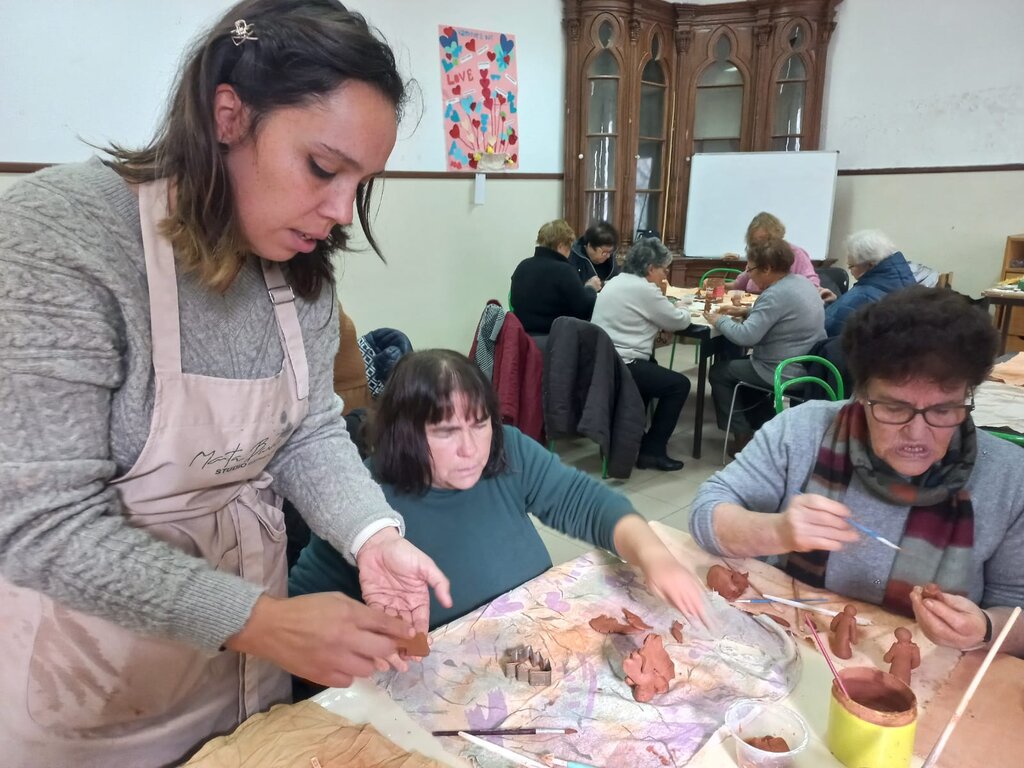 Aula de cerâmica nos Ateliers (Re)viver