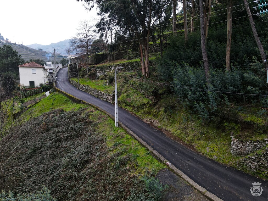 Vila Marim com estrada requalificada
