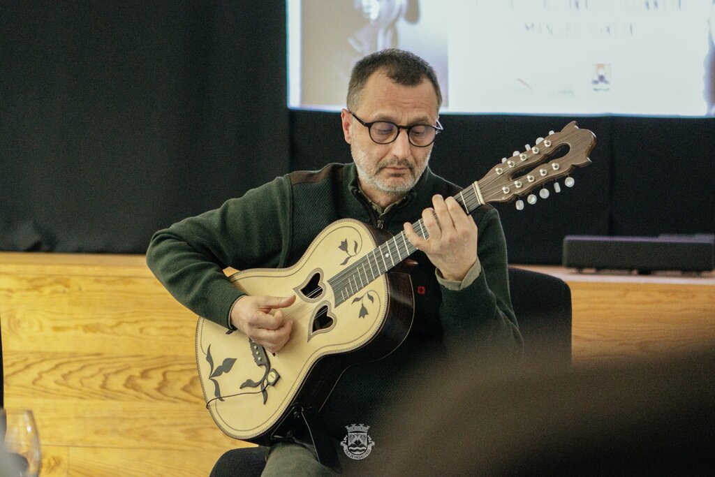 Viola Amarantina nas ‘Tertúlias na Biblioteca’