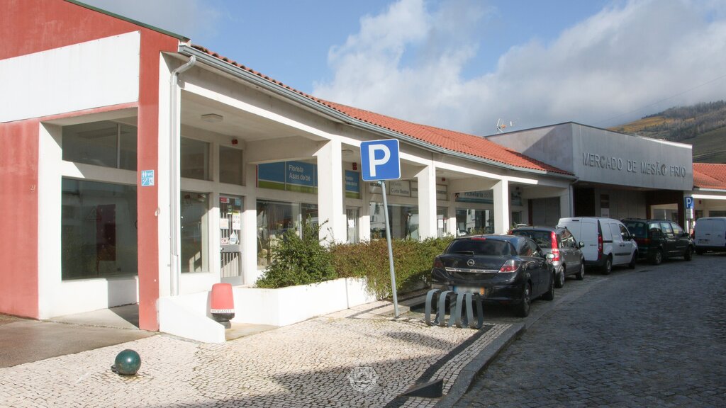 Duas lojas no Mercado Municipal para arrendamento