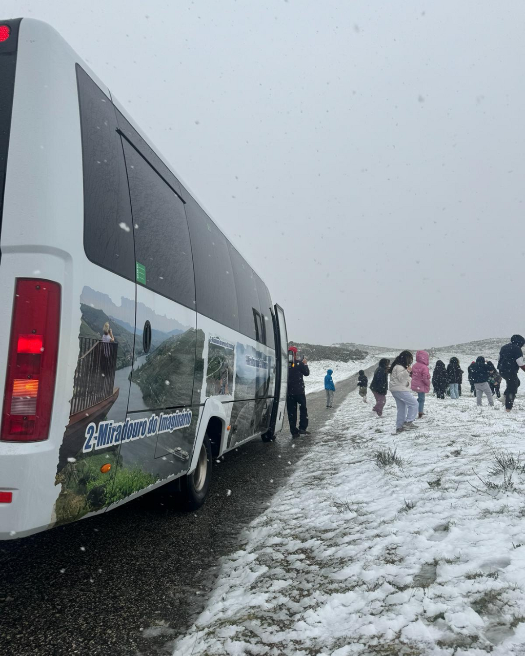 Crianças do concelho divertem-se na neve