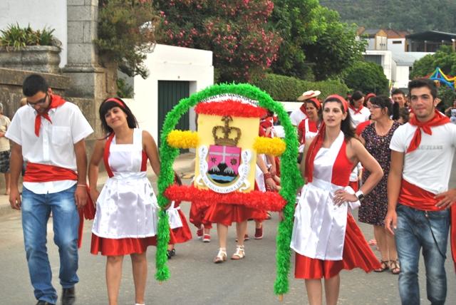 Marchas Populares de S. Pedro enchem ruas de Mesão Frio 