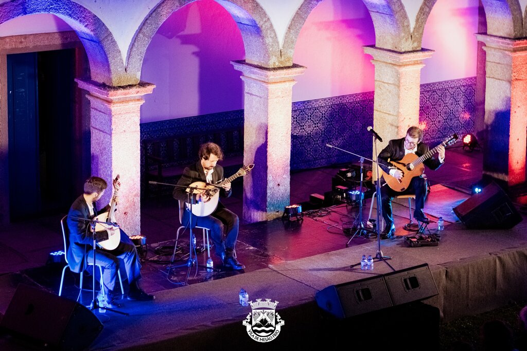 Concerto "Serenata de Coimbra" na Mostra do Livro & Outras Artes