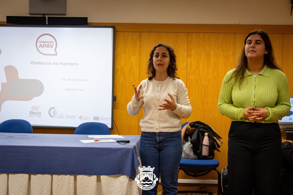 Alunos do AEPAN em Sessão Informativa Sobre Violência no Namoro