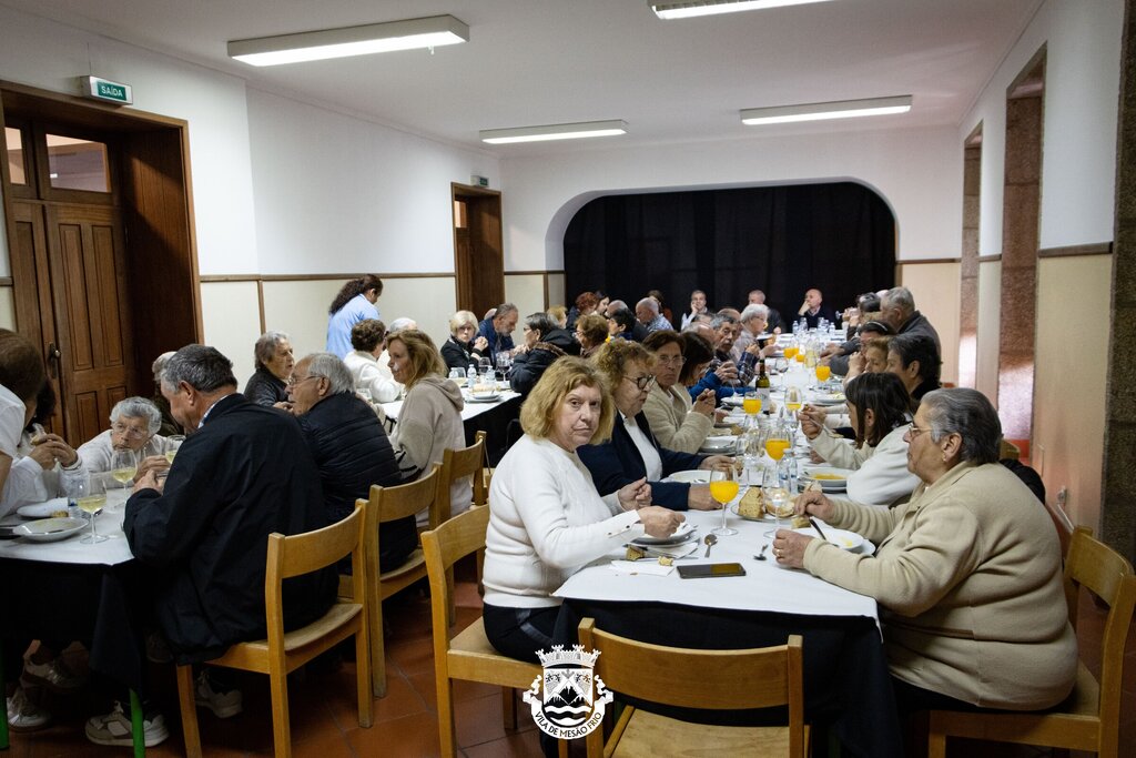 Câmara Municipal de Mesão Frio Promove Almoço-Convívio com Ateliers (Re)viver