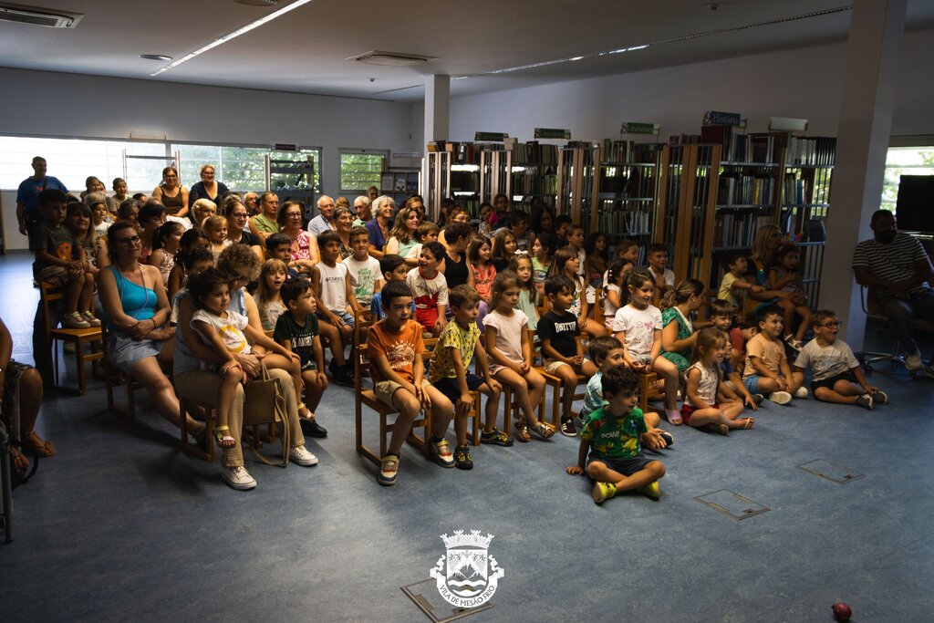Encontro Intergeracional na Biblioteca Municipal assinala Dia dos Avós