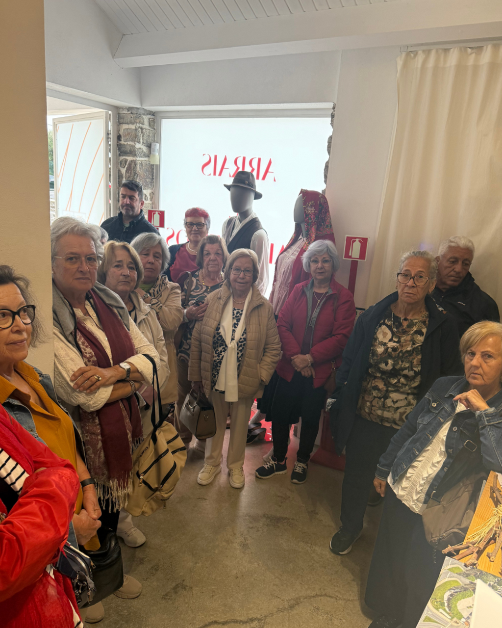 Turistas de Setúbal visitam Centro Interpretativo do Barco Rabelo