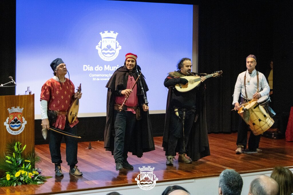 Dia do Município homenageia personalidades de Mesão Frio