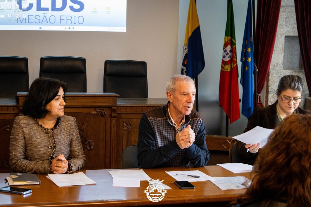 Conselho Local de Ação Social em Reunião no Salão Nobre