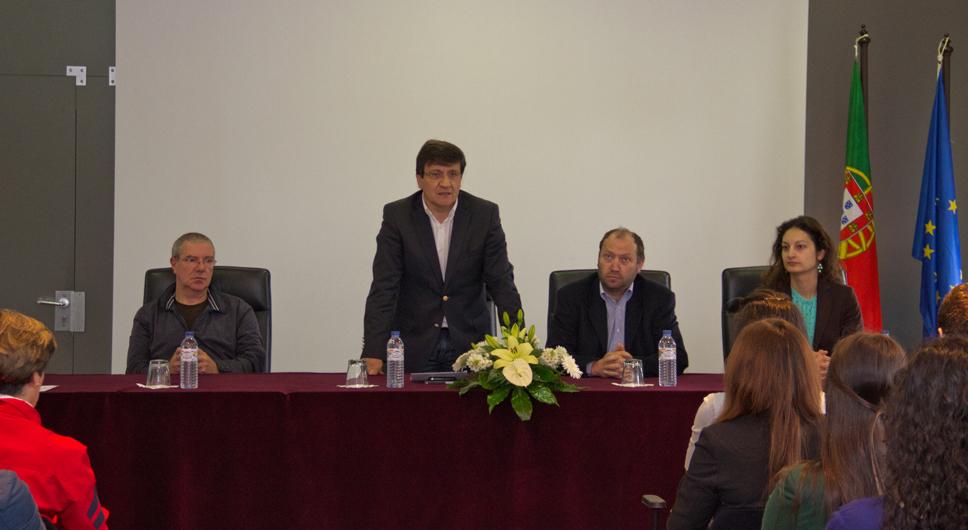 Autarquia atribui bolsas de estudo a alunos economicamente carenciados