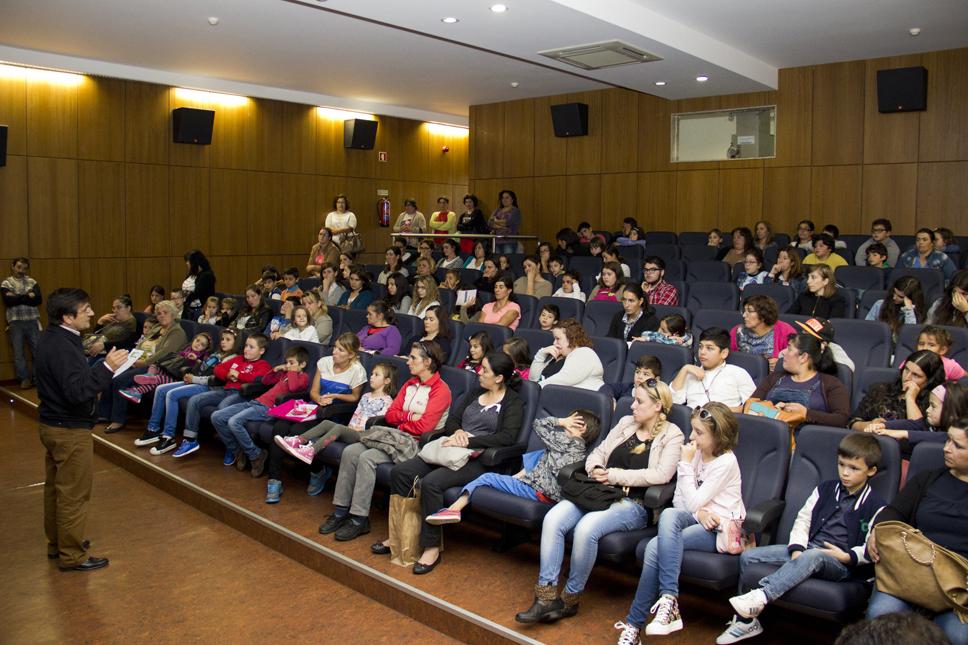 Autarquia de Mesão Frio ofereceu manuais escolares a alunos do 1.º Ciclo