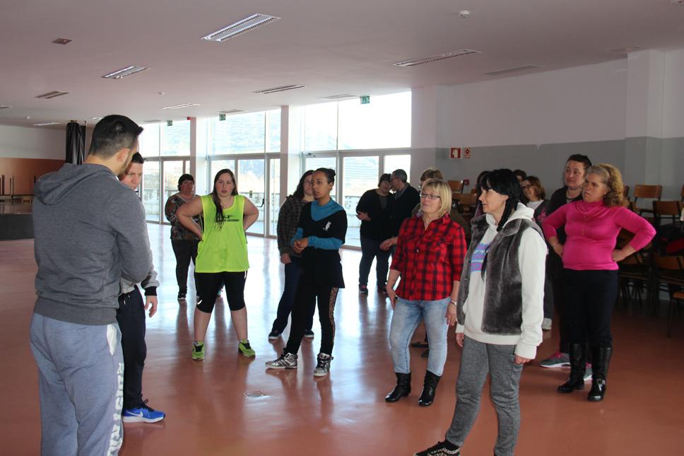 Workshop de defesa pessoal no dia da mulher
