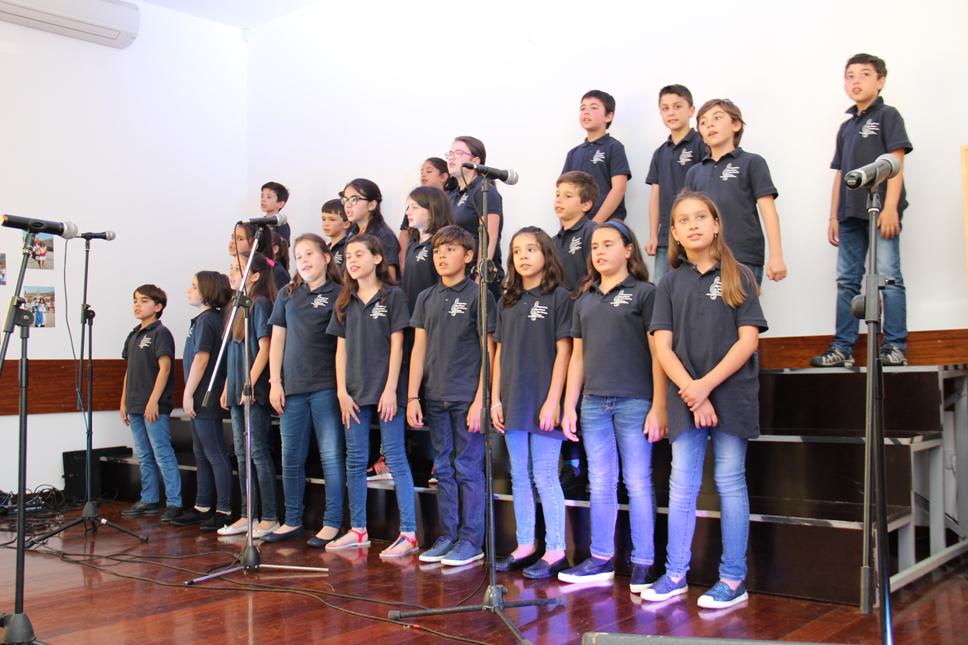 Pequenos cantores de Mesão Frio atuaram em Barqueiros