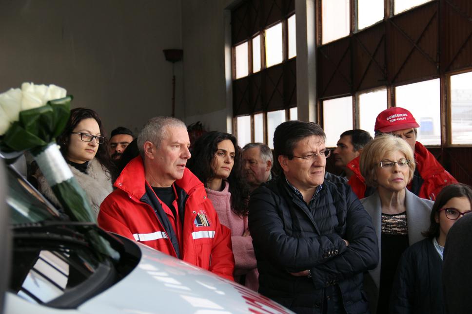 Bombeiros de Mesão Frio com nova ambulância