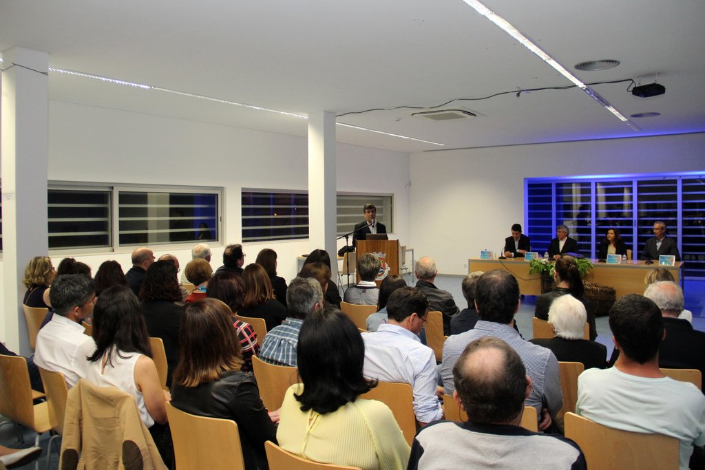 Biblioteca Municipal organizou palestra sobre «Medicina no Século XXI»