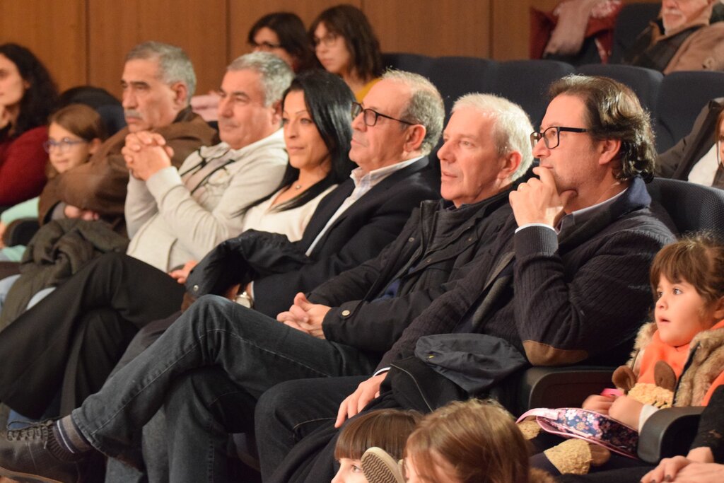 Auditório Municipal recebeu sessão de teatro «Os Pelintras».