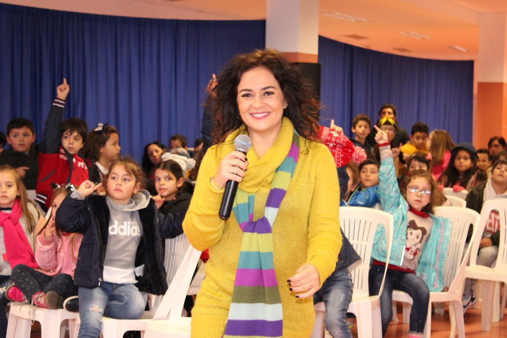 Cantora Susana Félix esteve em Mesão Frio a apresentar projeto «Viagem para a amizade»
