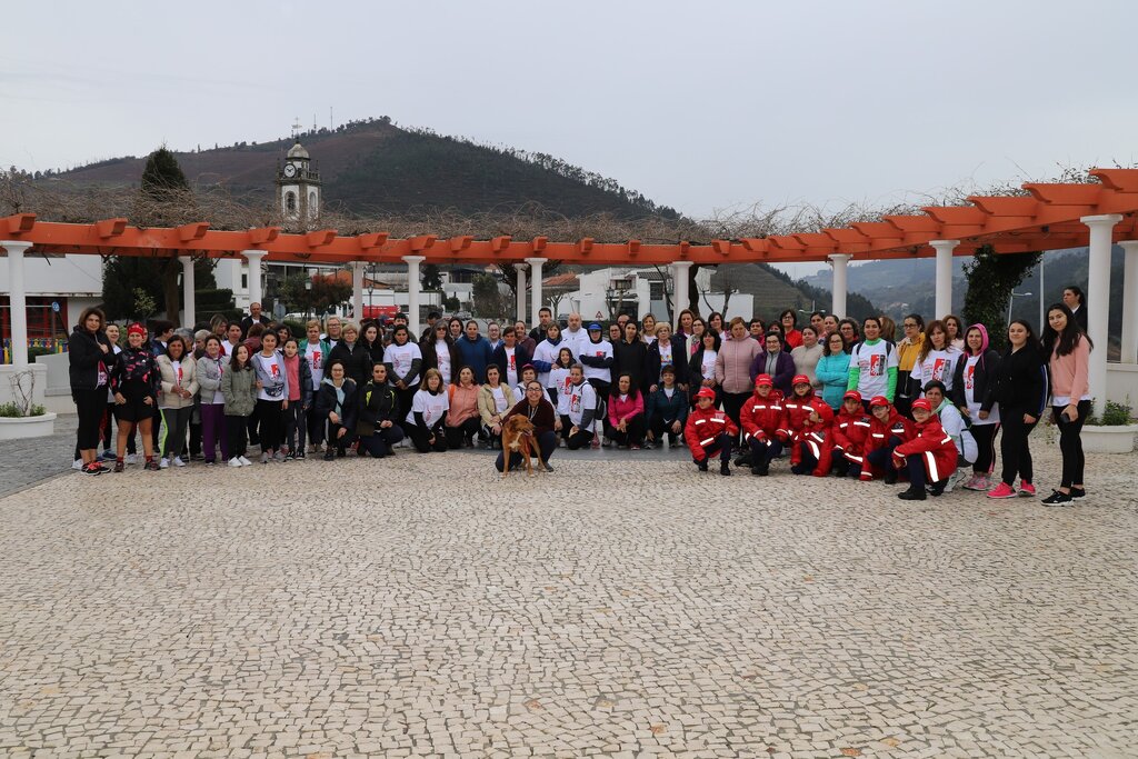 Caminhada solidária no Dia Internacional da Mulher